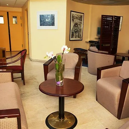 Air Hotel